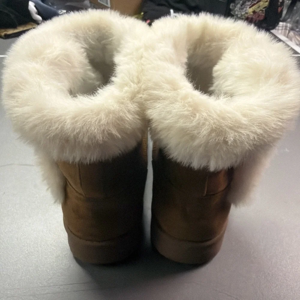 So Goods For‎ Life Paulina BrownFurry Boots - Womens 8 Great